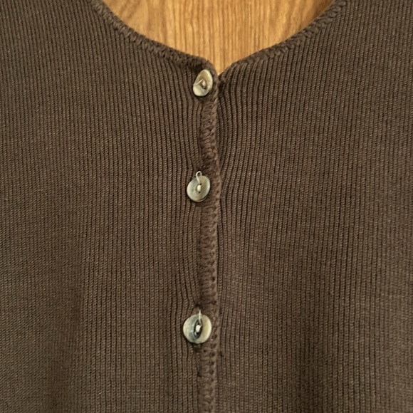 Vintage Allen and Allen buttoned down vest in cocoa brown. - Picture 2 of 6